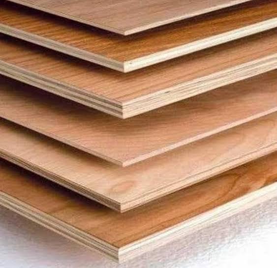 Plywood Sengon di Anugrah Plywood Surabaya